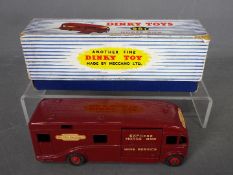 Dinky Toys - A boxed Dinky Toys #981 Horse Box.