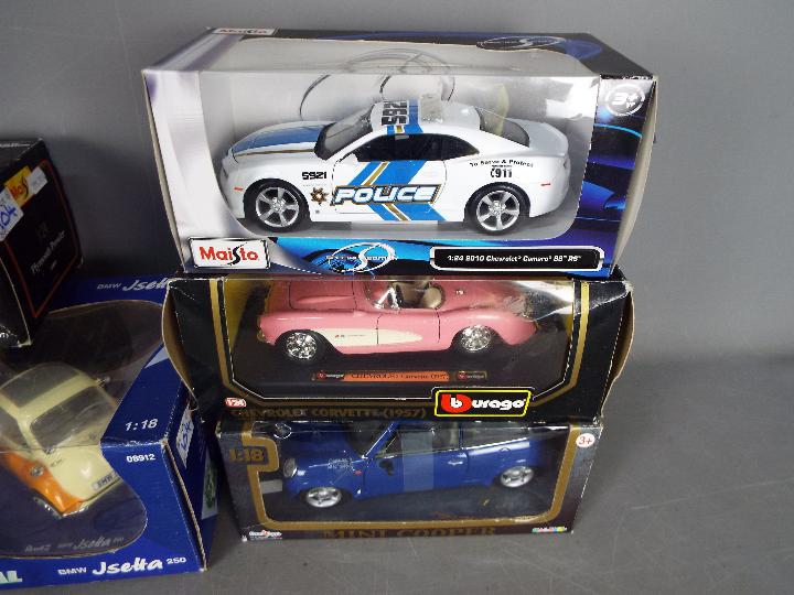 Maisto, Bburago, Revell, Teamsters - Six boxed diecast model vehicles in 1;24 and 1:18 scale. - Image 3 of 3