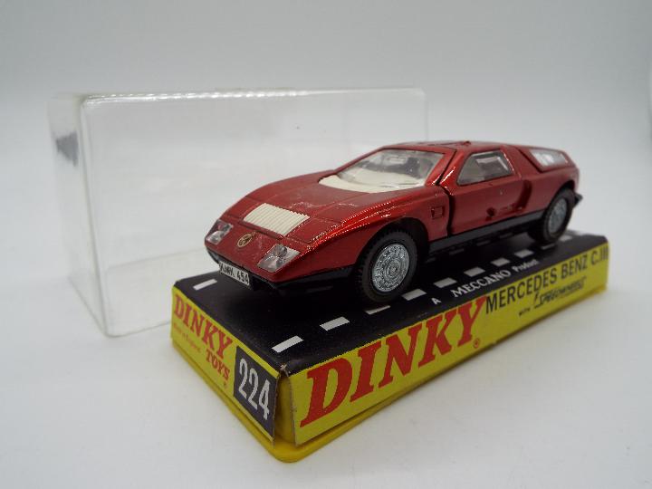 Dinky Toys - A boxed Dinky Toys #224 Mercedes Benz CIII.