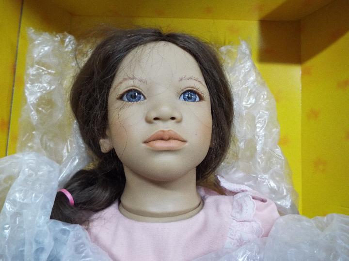Annette Himstedt Kinder -puppen kidden 1993/94 dressed doll In Pink dress with glass eyes no - Image 2 of 3