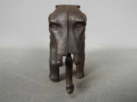 A vintage, cast iron, money bank in the form of an elephant, - Image 4 of 5