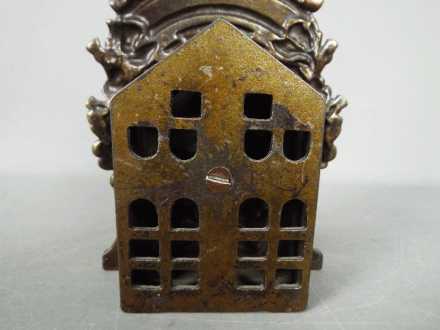 A cast iron money bank, marked 'Our Kitchener Bank, 1914', - Image 3 of 5