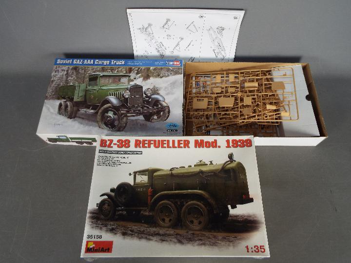 Mini Art, Hobby Boss - Two 1:35 plastic military model kits.