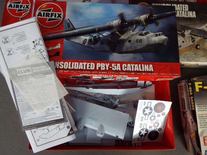 Airfix, Heller, Lindberg - A boxed grouping of plastic model kits in various scales. - Image 3 of 4