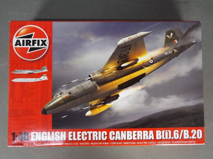 Airfix - A boxed Airfix A10101A 1:48 English Electric Canberra B9i).6/B.20 plastic model kit. - Image 4 of 4