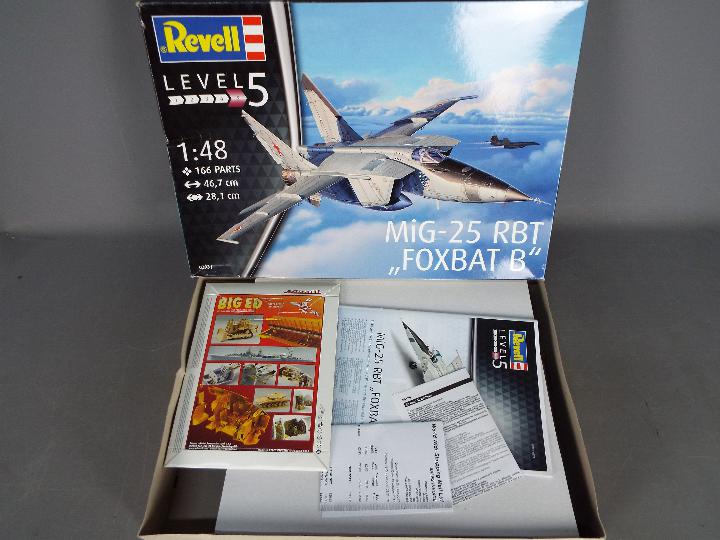 Revell - A boxed 1:48 scale MiG-25 RBT 'Foxbat B' plastic model kit.