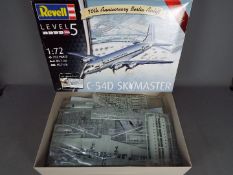 Revell - A boxed Revell #03910 1:72 scale C-54D Skymaster '70th Anniversary Berlin Airlift' plastic