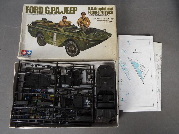 Revell, Tamiya, Italeri, Other - A boxed collection of plastic model kits in various scales. - Image 4 of 4