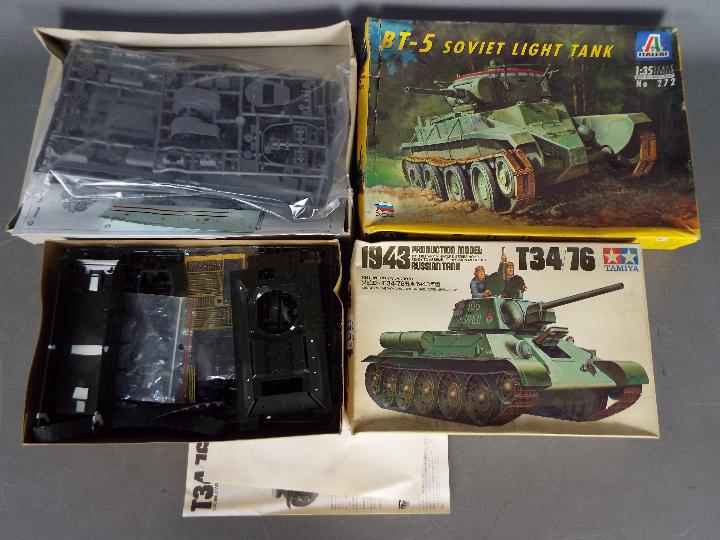 Italeri - Tamiya - a BT-5 Soviet Light Tank, 1.