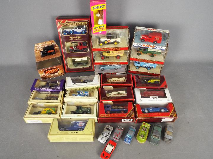 Matchbox - Lledo - EFE - A lot of 21 boxed vehicles in several scales including Matchbox Yesteryear