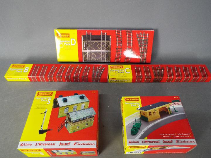 Hornby - Lima - Lot of 5 boxed Hornby 00 gauge accessory packs and extension packs including # R
