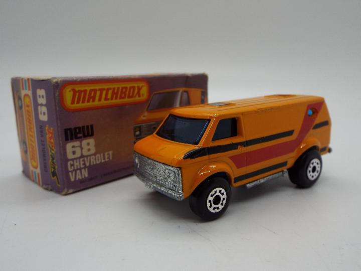 Matchbox - A lot of 5 boxed Matchbox vehicles including # 2 S-2 Jet, # 68 Chevrolet Van, - Image 4 of 6