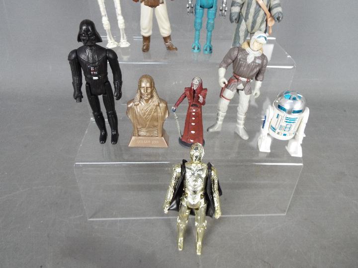 Star Wars - LFL - GMFGI - A collection of 14 loose Star Wars figures including 1984 LFL 3. - Image 3 of 3