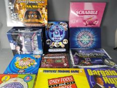 Parker - Mattel - Hasbro - A lot of 11 board games including Star Wars Trivial Pursuit, Cranium,