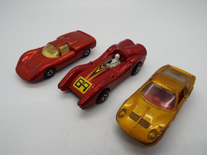 Matchbox - A collection of 13 loose Matchbox vehicles and 4 empty boxes including, # 14 Iso Griffo, - Image 3 of 5