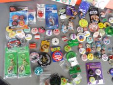 Walkers - Tazos - A collection of Tazo Slammers and vintage pin badges including 4 albums of Looney