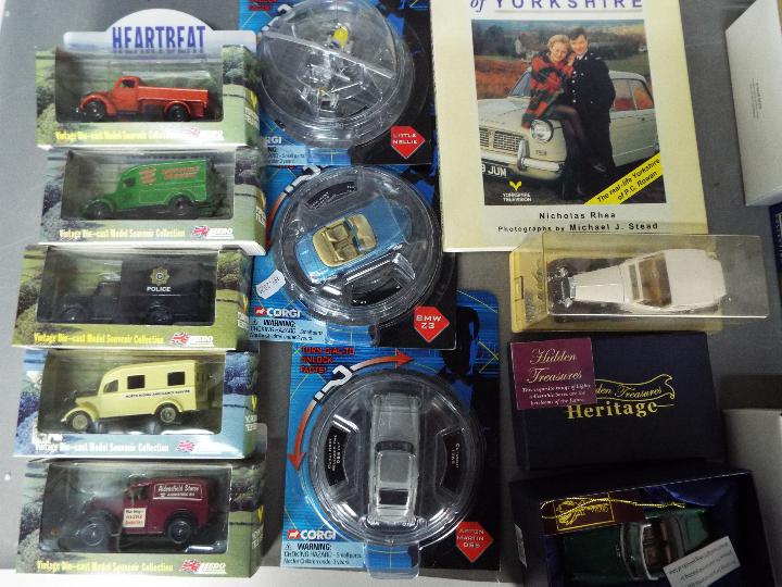 Corgi - Lledo - Solido - A collection of over 20 boxed diecast cars in various scales and also - Image 2 of 6