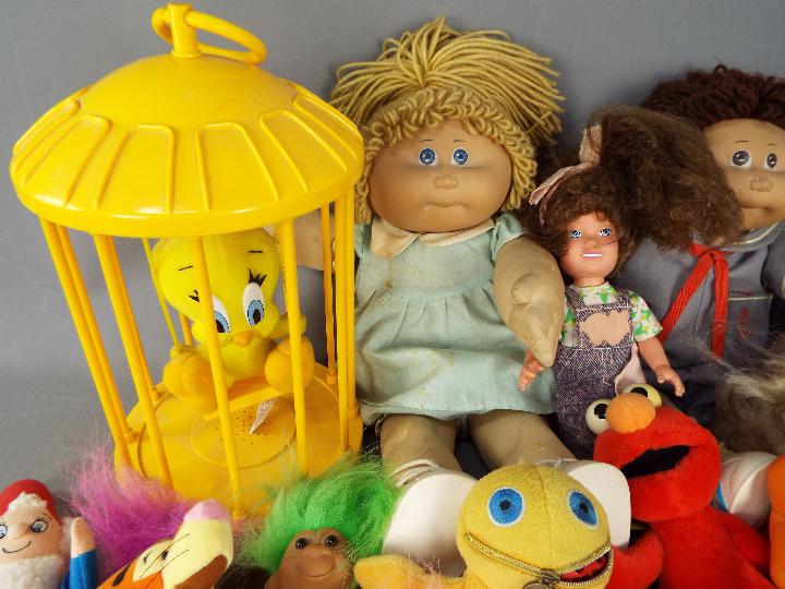 Jesmar Cabbage Patch - Disney Pixar - Universal - A collection of over 20 dolls and figures - Image 3 of 5