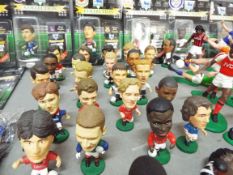 Tonka - Corinthian - A large collection of Tonka Sportstars soccer figures and Corinthian football