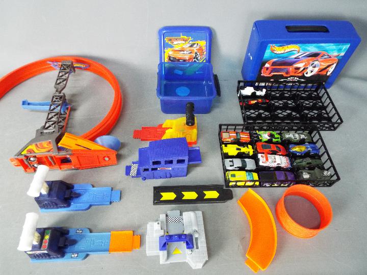 Hot Wheels - Mattel - A collection of Hot Wheels cars and accessories including carry case with two