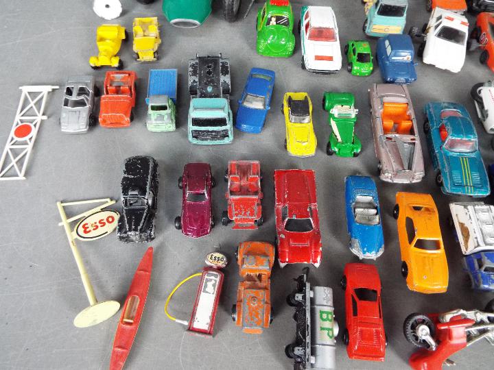 Ertl - Budgie - Tootsietoy - A lot of over 50 loose diecast and plastic vehicles in various scales - Image 2 of 5