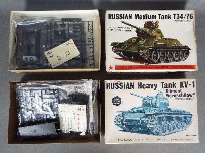 Bandai - 2 unmade 1:48 scale boxed Russian tank model kits,