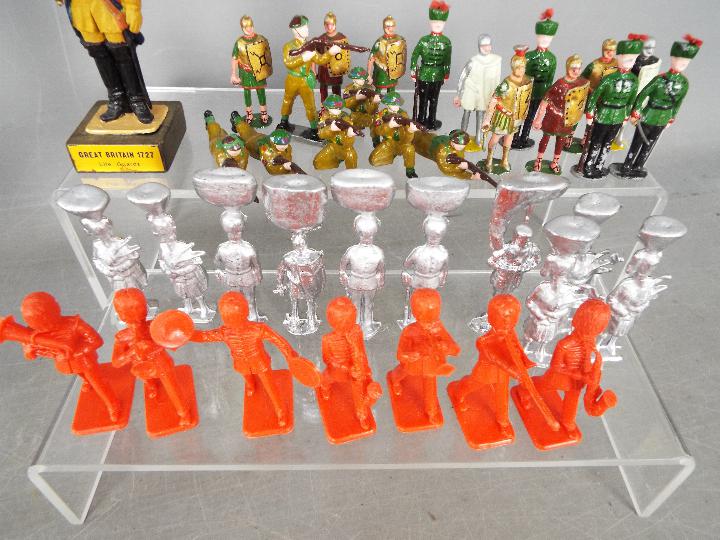 Toy Soldiers, Unconfirmed Makers - A collection of mainly painted white metal figures, - Image 6 of 6