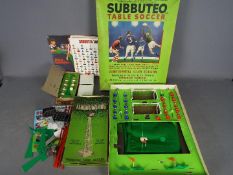 Subbuteo - A boxed Subbuteo Continental Club Edition Table Soccer set with a small quantity of