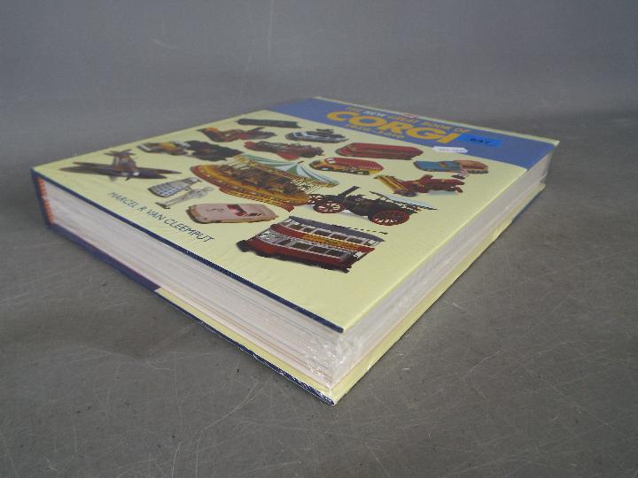Corgi - The New Great Book Of Corgi 1956-2010 by Marcel Van Cleemput, - Image 3 of 3
