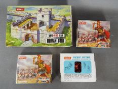 Airfix - A boxed HO/OO scale Airfix #1706 Roman Fort which appears to be in Excellent complete