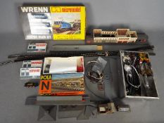 Wrenn, Jouef, Peco, Other - A boxed Wrenn N Gauge Electric Train Set #1.