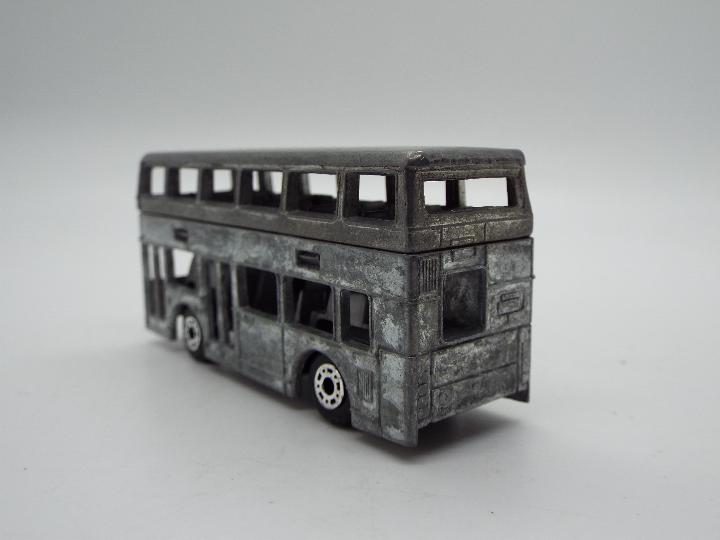 Matchbox - A 'First Shot' UK (Enfield) produced model of a Matchbox MB17 London Bus. - Image 5 of 6