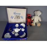 Corona - A boxed Vintage Corona Tea Set in Good condition in a poor box with tearing and storage