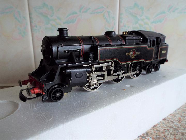 Wrenn - an OO gauge diecast standard tank locomotive, BR black livery 2-6-4 op no 80104 # W2218A, - Image 3 of 4