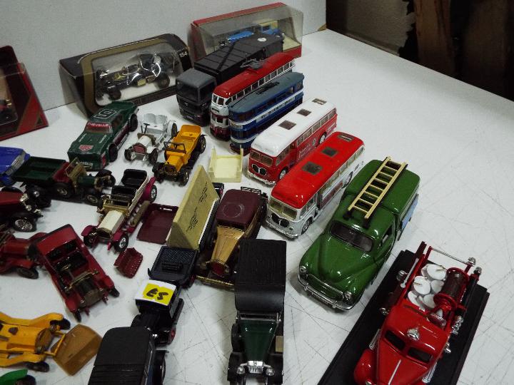 Matchbox - Corgi - Bburago - Solido - A collection of over 40 unboxed played with diecast vehicles - Image 2 of 4