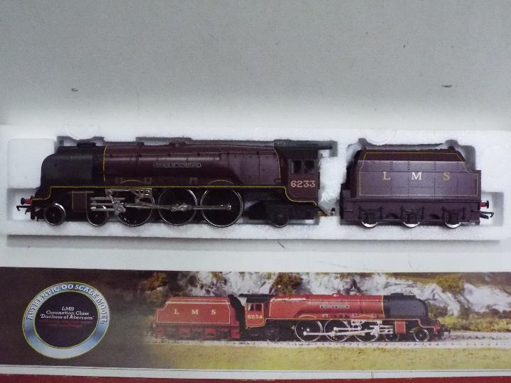 Hornby - A boxed Hornby 4-6-2 Coronation Class Steam Locomotive and Tender Op.No. - Image 2 of 2