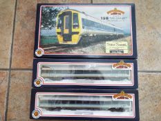 Bachmann Branch-Line - an OO gauge two-car unit DMU, diesel locomotive class 158, op no 158860,