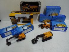 Scoop - Ertl - Norscot - Joal - A collection of 8 boxed and 1 unboxed 1:50 scale construction