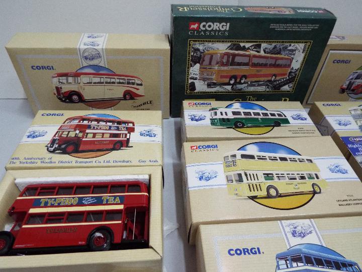 Corgi - Ten x Bus and Coach Models - # 97199, # 97184, # 35301, # 97192, # 97208, # 97199, # 97232, - Image 2 of 5