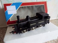 Bachmann - an OO gauge tank locomotive class J72, 0-6-0T BR black livery op no 68745 # 37-055,