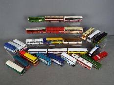 EFE Corgi Original Omnibus - A group of 28 unboxed 1:76 scale diecast model buses and coaches,