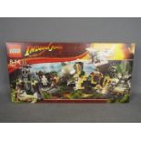 LEGO 7623 - a Lego 7623 Indiana Jones 8 - 14,