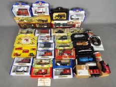 Lledo, Matchbox, Oxford Diecast - A collection of 30 boxed diecast vehicles.