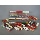EFE - A motorcade of 40 unboxed 1:76 scale diecast EFE of single deck model buses and coaches.