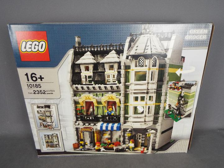 LEGO - A boxed Lego set #10185 'Green Grocer' . - Image 3 of 4