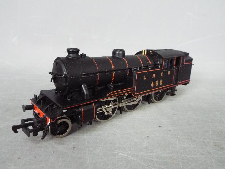 Bachmann - Two boxed OO gauge steam locomotives with a boxed item of rolling stock by Bachmann. - Image 2 of 4