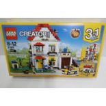 LEGO - A boxed Lego Creator set #31069 'Modular Family Villa'.