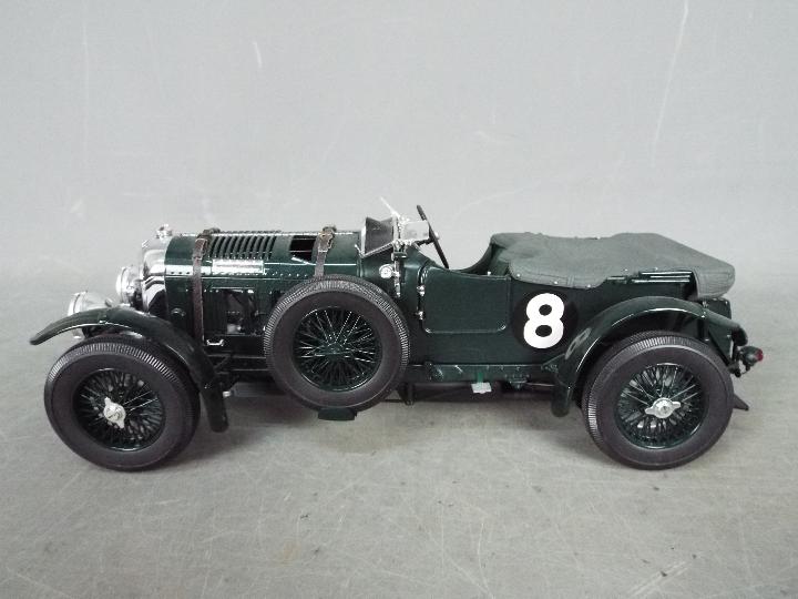 Minichamps - 1930 Bentley 'Blower' 4.5 litre Le Mans in 1:18 scale. - Image 5 of 6