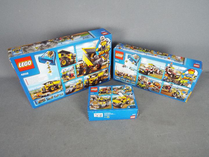 LEGO - Three boxed Lego City sets. - Image 2 of 2