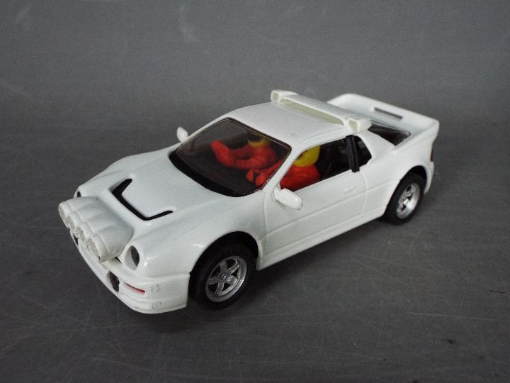 Scalextric- A Ford RS200 in white. - Image 2 of 4